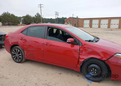 2018 Toyota Corolla Se из США, поврежденный, VIN 5YFBURHE7JP826871